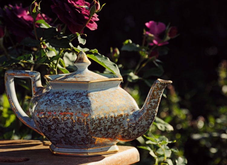 Old blue teapot